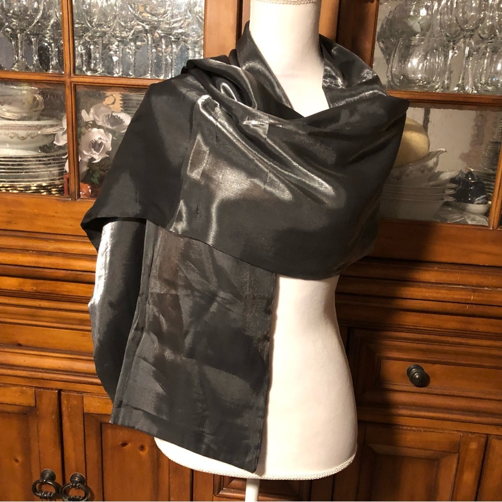 EUC Cejon Shimmering Silver Scarf/Wrap